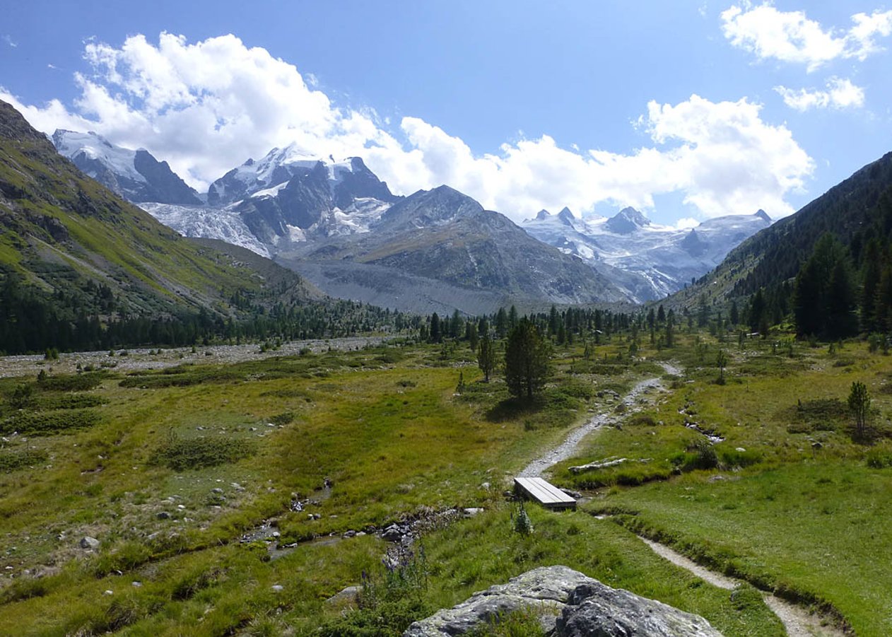 Landschaftlich sehr abwechslungsreiche MTB-Tour von Samedan ins bezaubernde Rosegtal und über den Ley da Staz zurück
