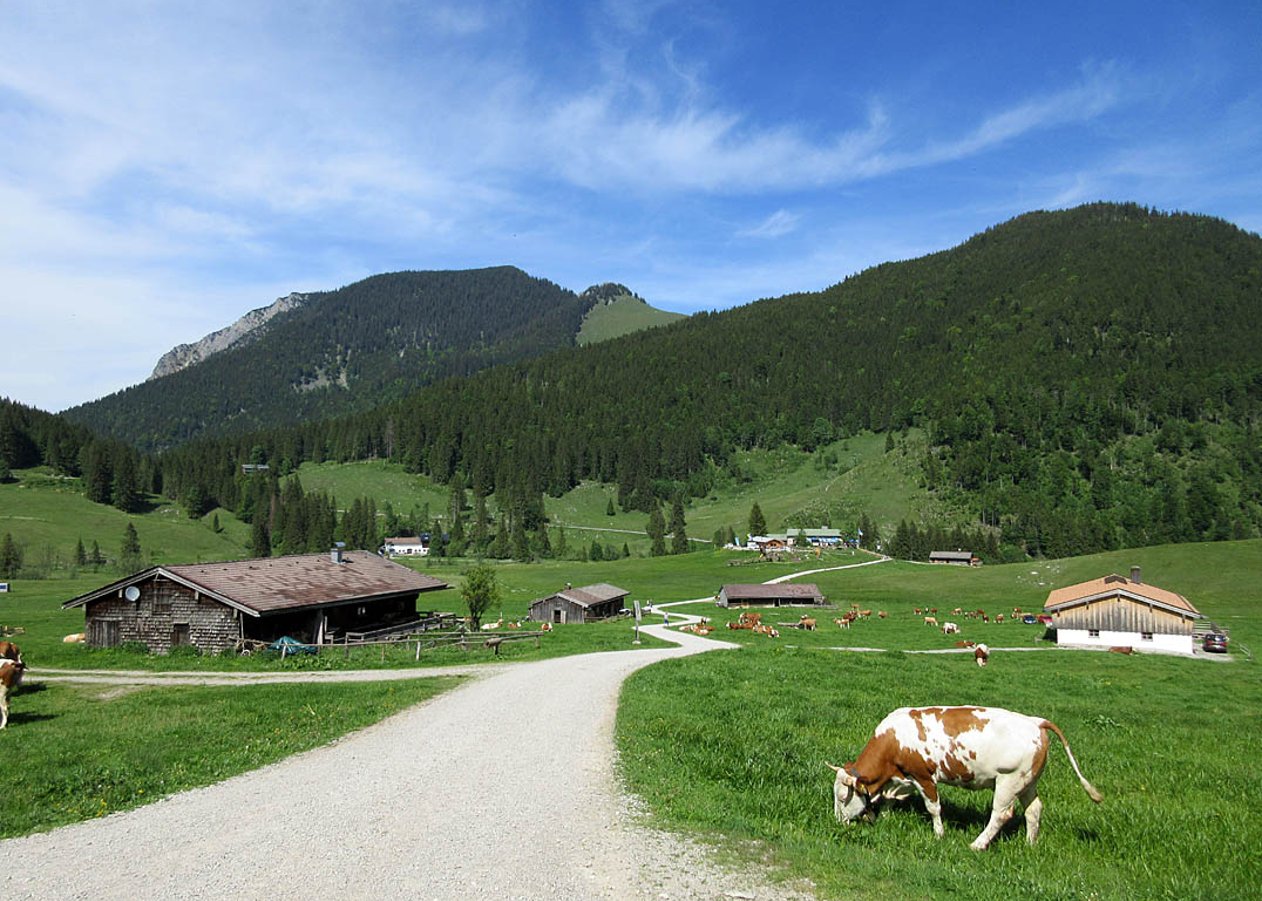 Mountainbike Klassiker von Neuhaus am Schliersee über Bayrischzell, das Kloo-Ascher-Tal, Valepp und den Spitzingsee einmal rund um die Rotwand