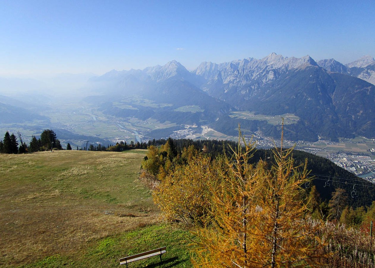 MTB-Tour von Schwaz im Inntal hoch hinauf zum bewirteten Hecherhaus am Fuße von Arbeserkogel und Kellerjoch