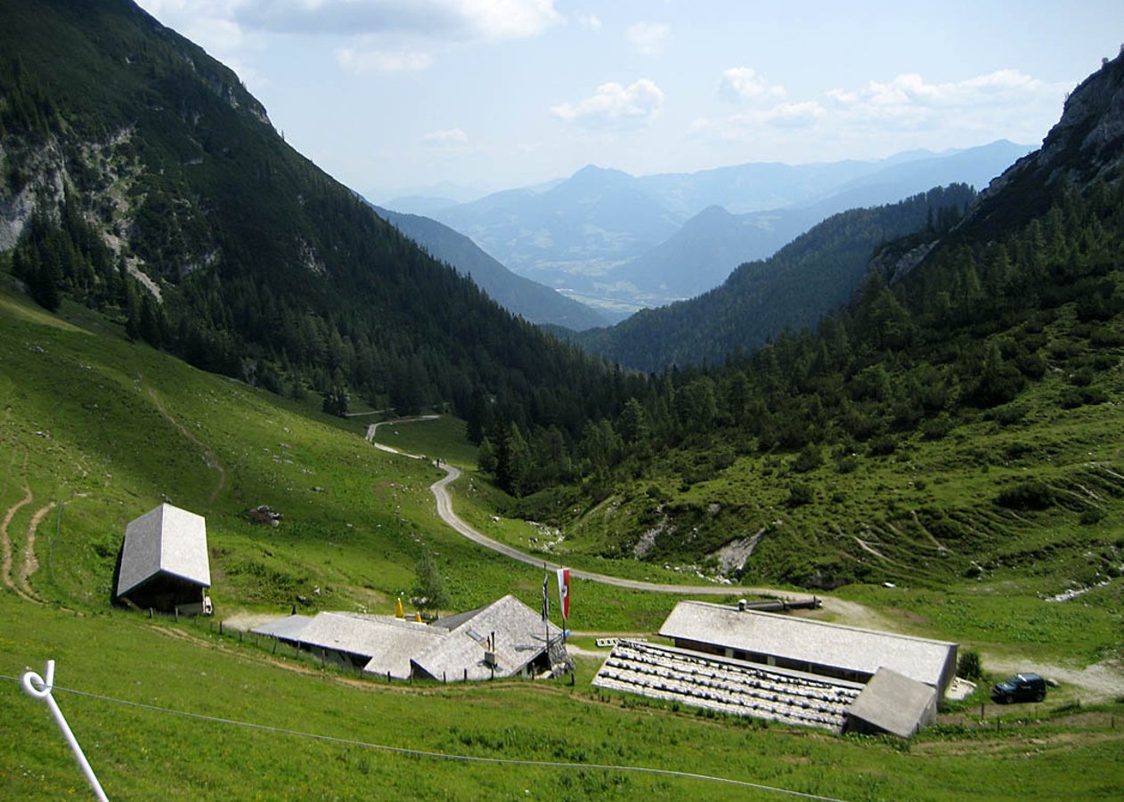 Von Maurach durch das Weißenbachtal hinauf zur Weißenbachalm zwischen Stanser Joch und Bärenkopf