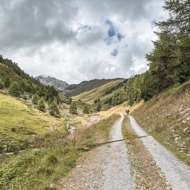 Mountainbike-Tour von Schleis im Vinschgau zur Schleiser Alm im einsamen Arundatal