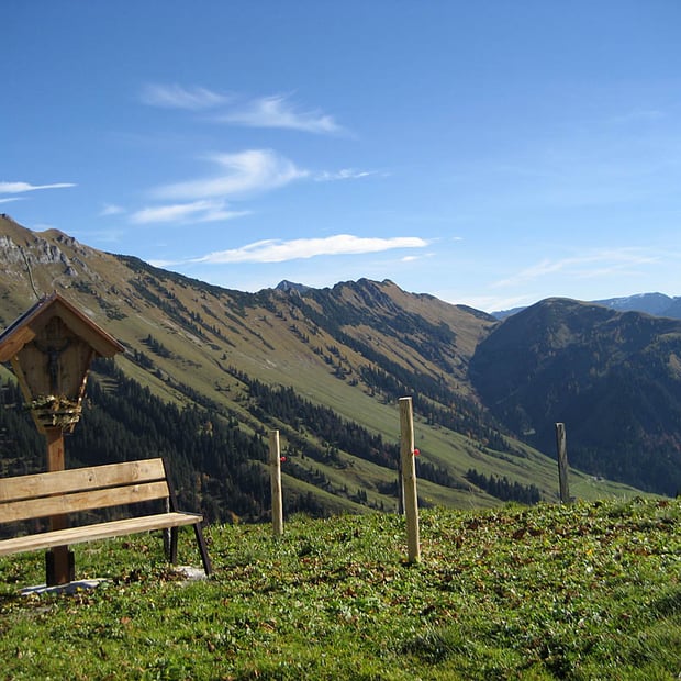 Sonnenverwöhnte Mountainbike-Runde über die Lochalm zur Tiefenbachalm und durch das Bächental