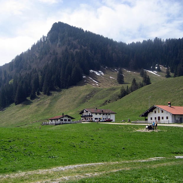Von Nußdorf am Inn zu Deindlalm und Lagler Hütte am Fuße des Heuberg Gipfels