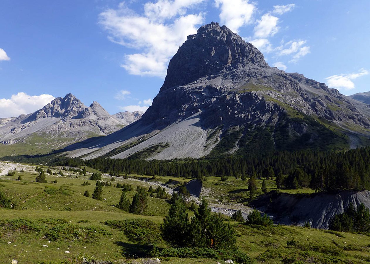 Traumhafte Mountainbike Rundtour von Tschierv im Münstertal durch das wilde Val Mora zur Alp Mora und über den Ofenpass zurück