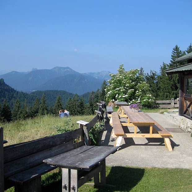 Gemütliche Einsteiger- oder Feierabendtour von Tegernsee durch das Alpbachtal zur Kreuzbergalm