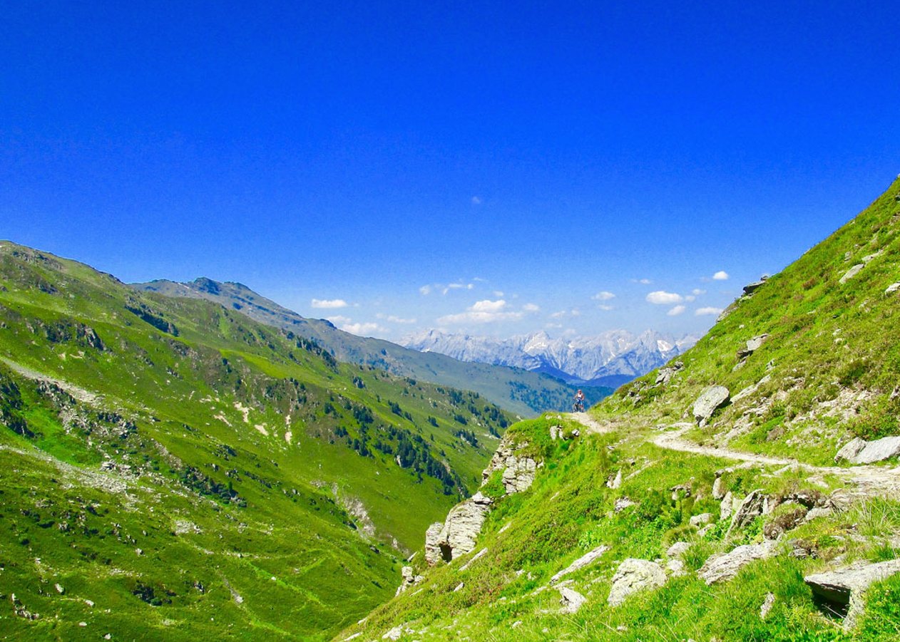 Von Innerst über Weidener Hütte und Nafingalm zum Geiseljoch in den Tuxer Alpen