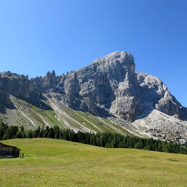 Panoramareiche MTB-Tour mit Trailanteil am Fuße des Peitlerkofel entlang nach Untermoi und zurück hinauf zum Würzjoch