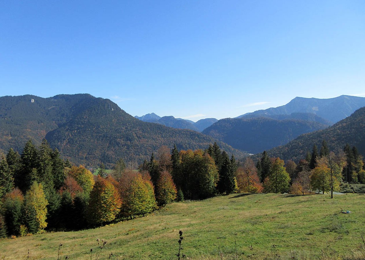 Abwechslungsreiche Mountainbike-Tour mit Trailanteil von Wildbad Kreuth rund um den markanten Leonhardstein