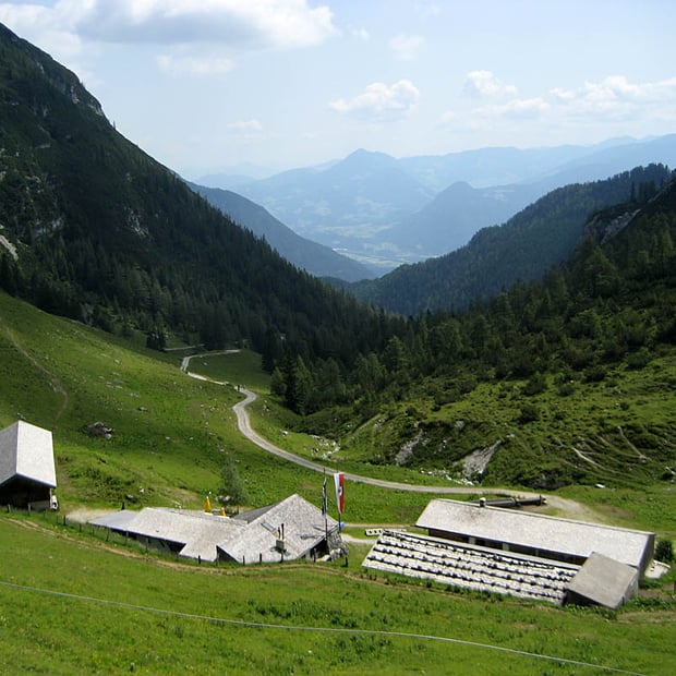 Von Maurach durch das Weißenbachtal hinauf zur Weißenbachalm zwischen Stanser Joch und Bärenkopf