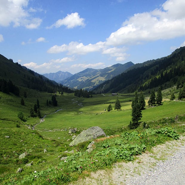 Landschaftlich schöne Mountainbike-Tour von Inneralpbach durch den Lueger Graben zur Steinbergalm