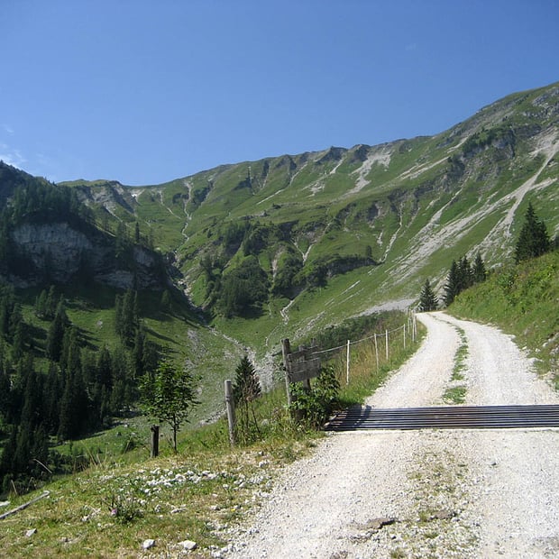 Von Achenwald hinauf in das abgelegene Almgebiet zwischen Juifen und Schulterberg